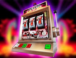 Online Bingo ကစားသမားများ Chat Room တွင် ဘင်ဂိုကစားနေသည်